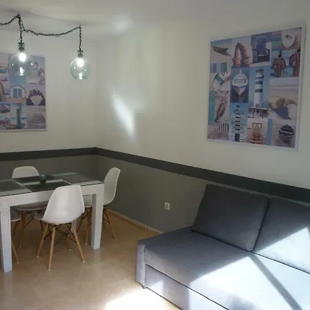 Apartamento Con Piscina * 코라레호