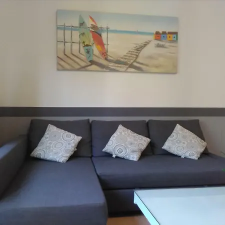 Apartamento Con Piscina 아파트